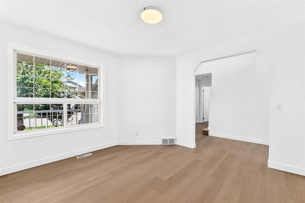 Picture for 70 Country Hills View NW