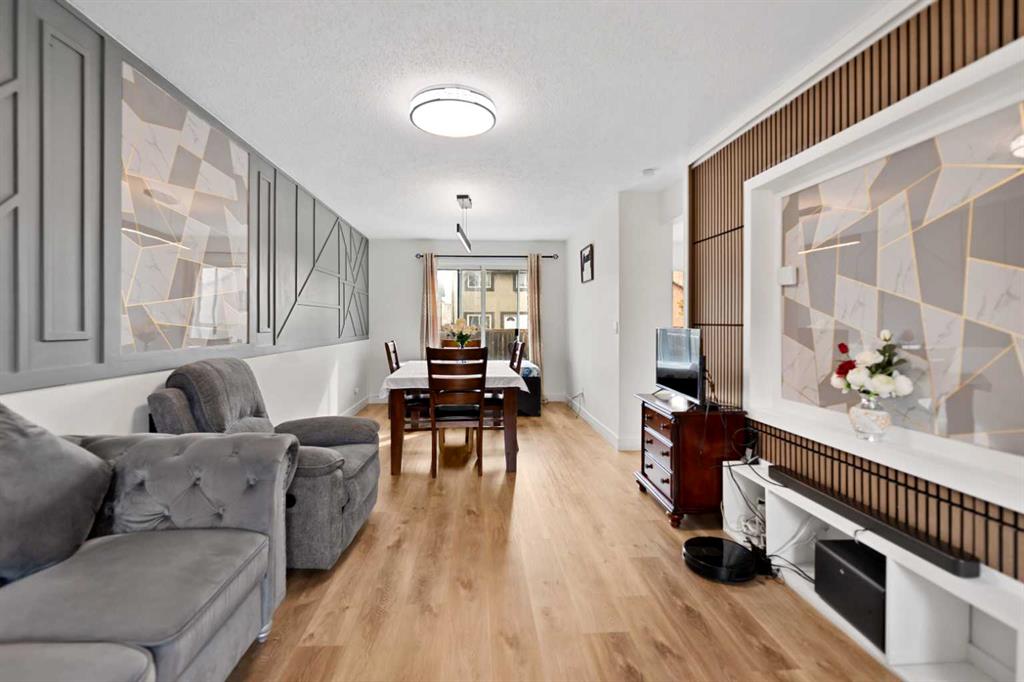Picture for 40 Pinecliff Close NE