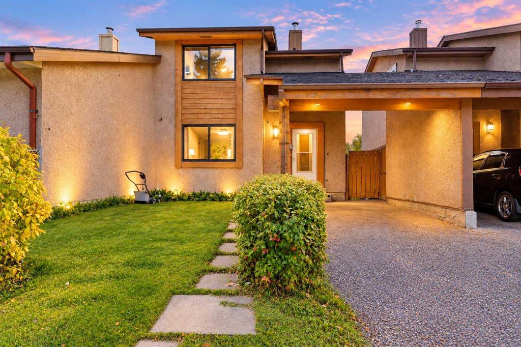 Picture for 40 Pinecliff Close NE
