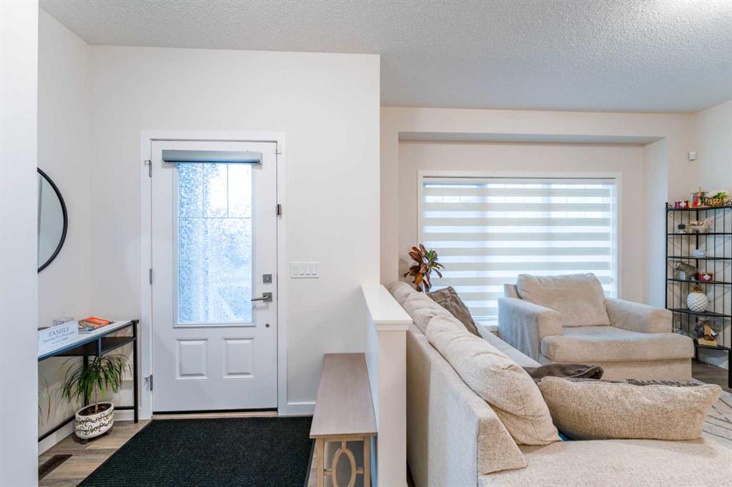 Picture for 589 Masters Road SE
