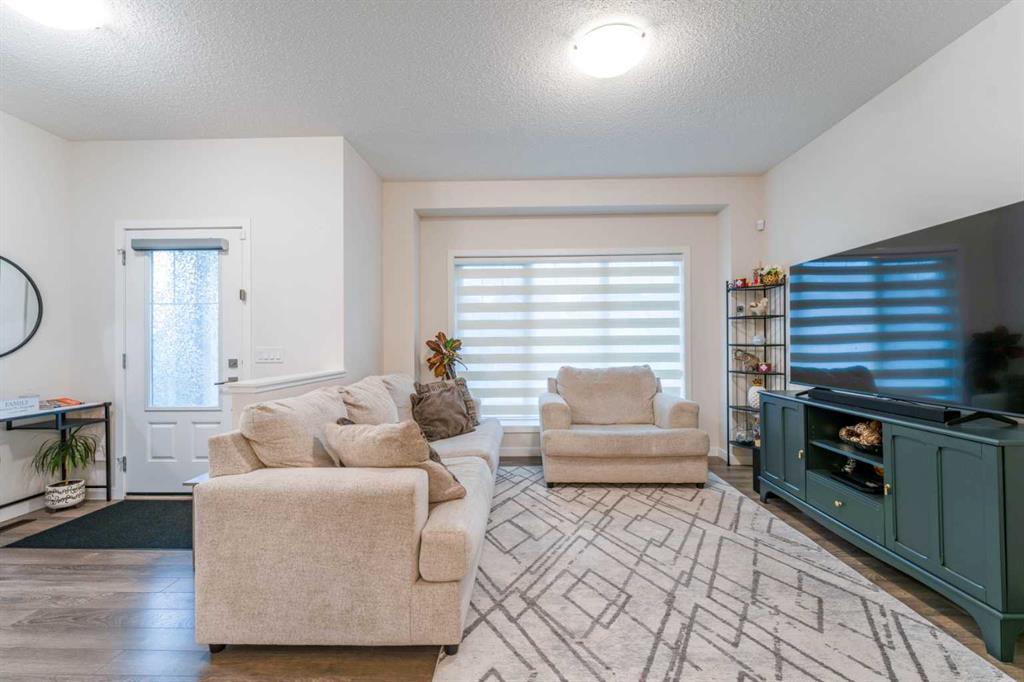 Picture for 589 Masters Road SE