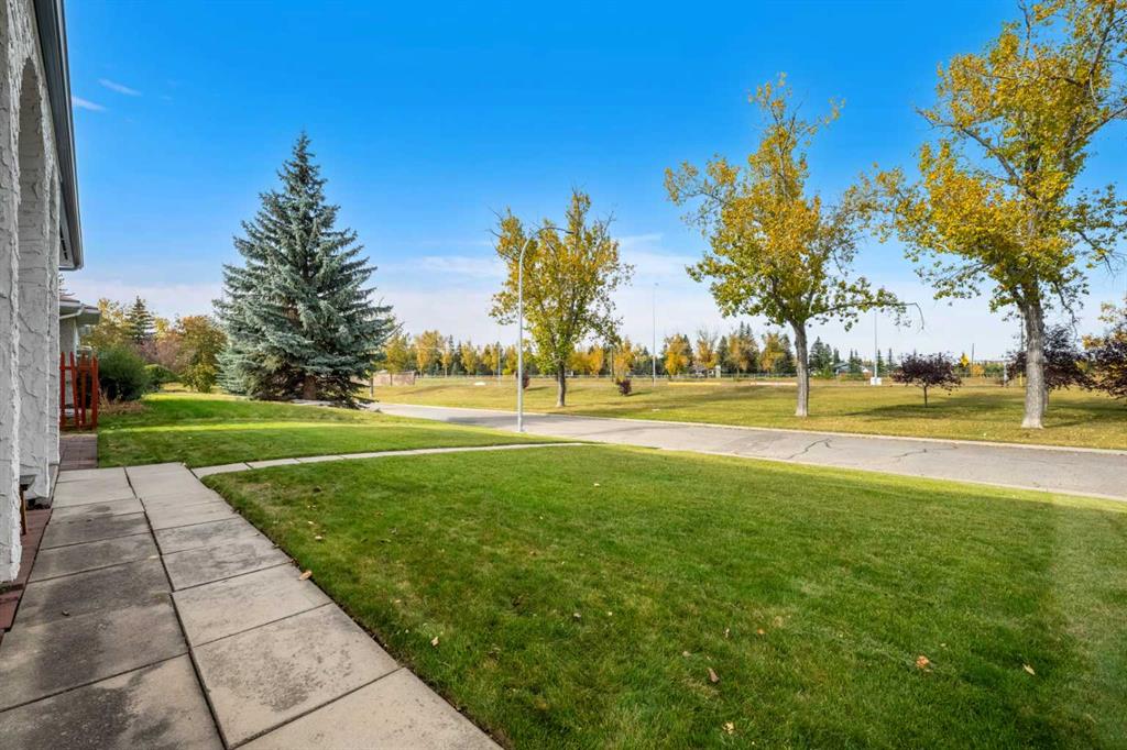 Picture for 68 Lake Emerald Road SE