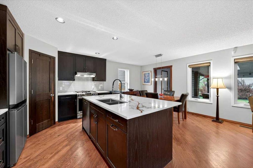 Picture for 18 Inverness Rise SE