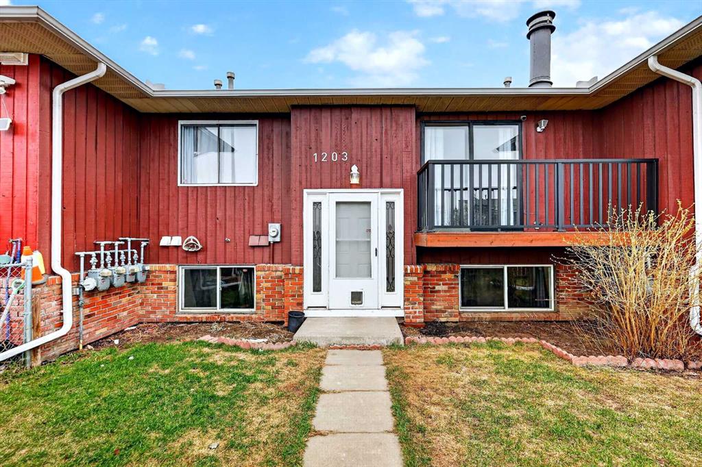 Picture for E, 1203 44 Street SE