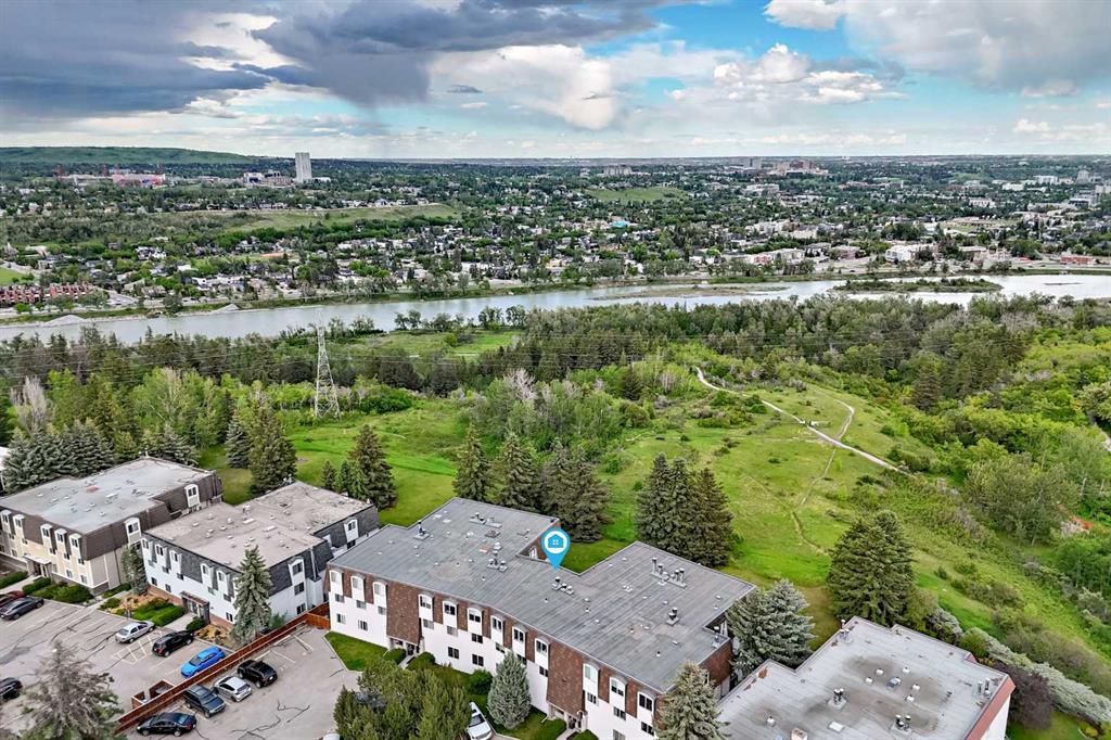 Picture for 201, 516 Cedar Crescent SW