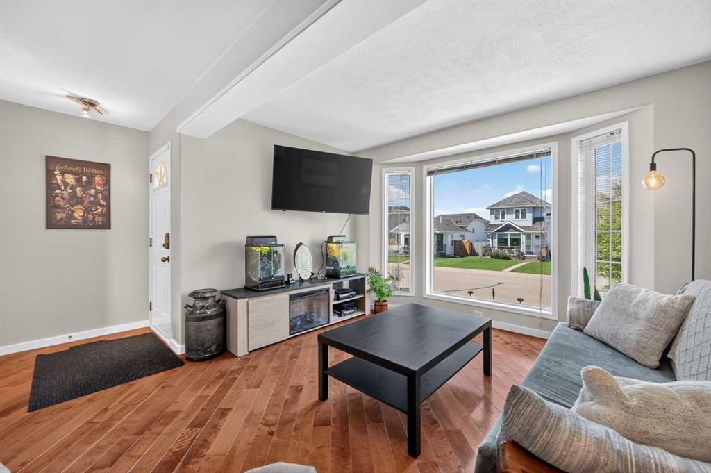 Picture for 22 Rivercrest Way SE
