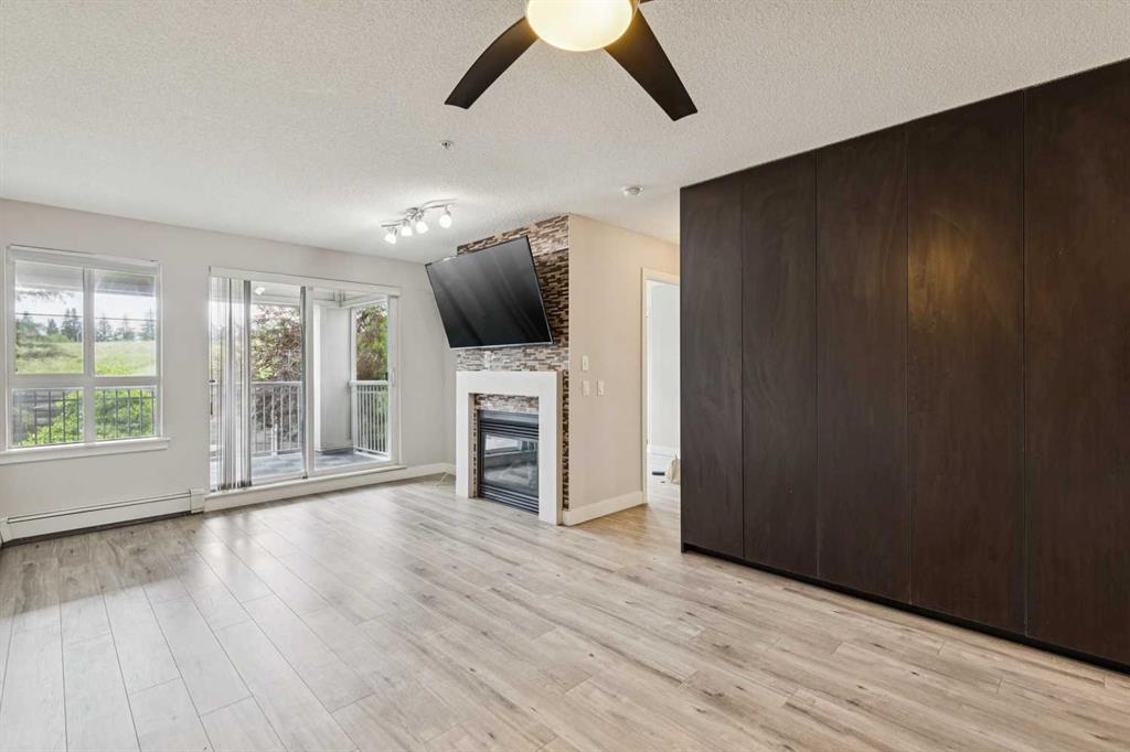 Picture for 245, 35 Richard Court SW