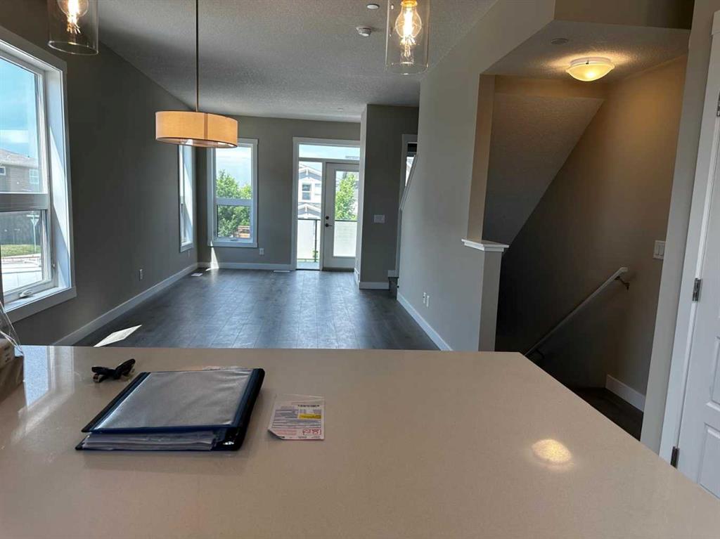 Picture for 102 livingston Common NE