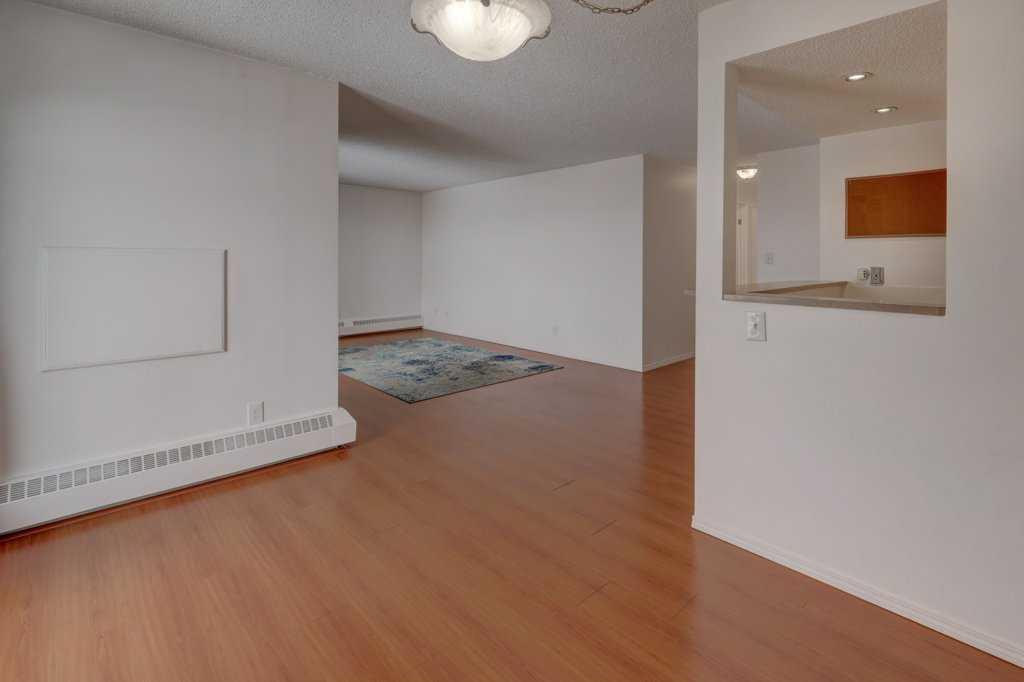 Picture for 811, 8604 48 Avenue NW