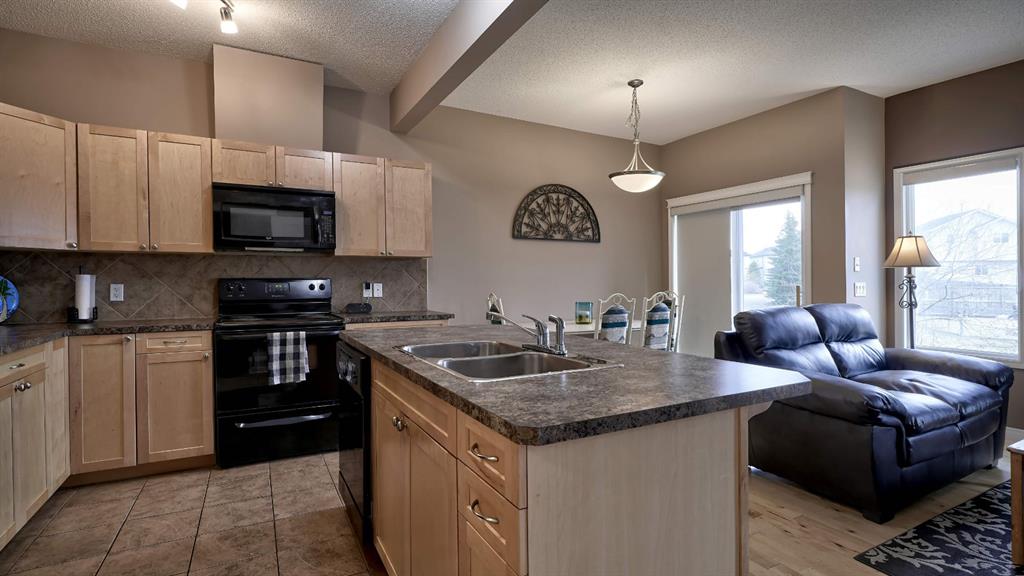 Picture for 805, 620 Luxstone Landing SW