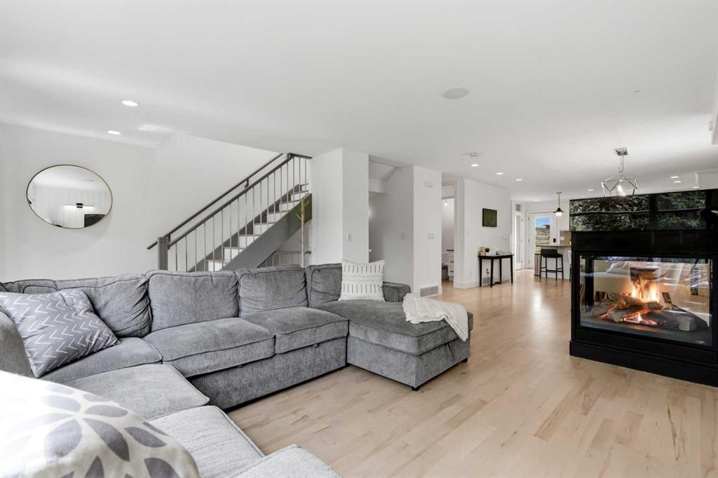Picture for 2040 31 Avenue SW