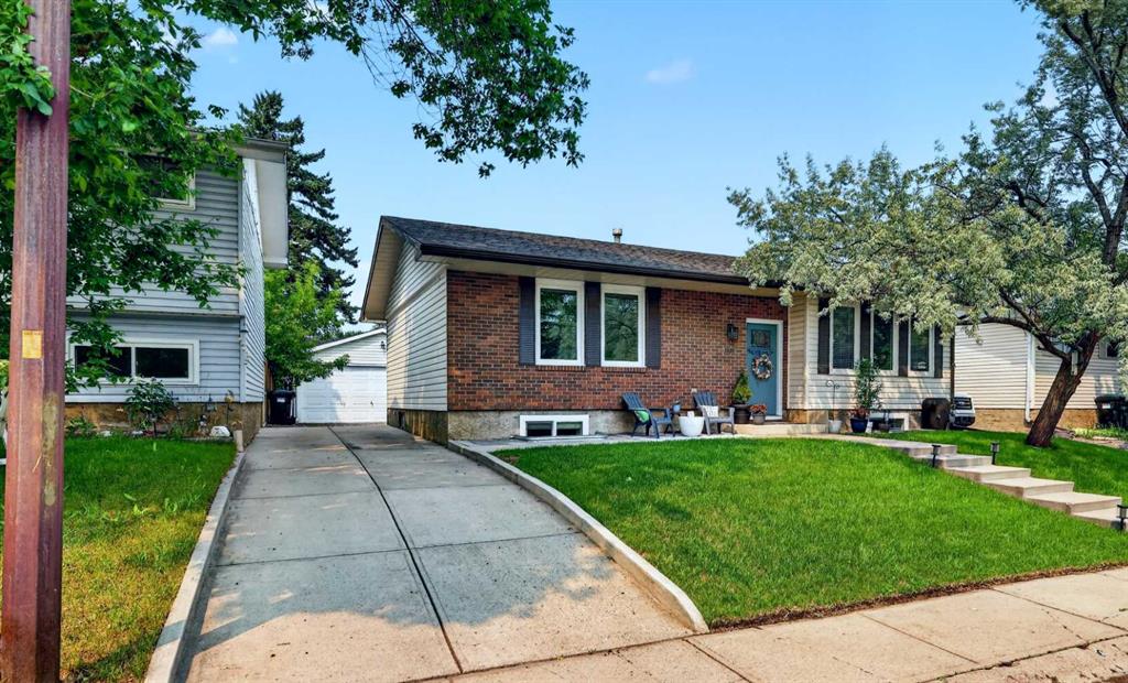 Picture for 1820 Lysander Crescent SE