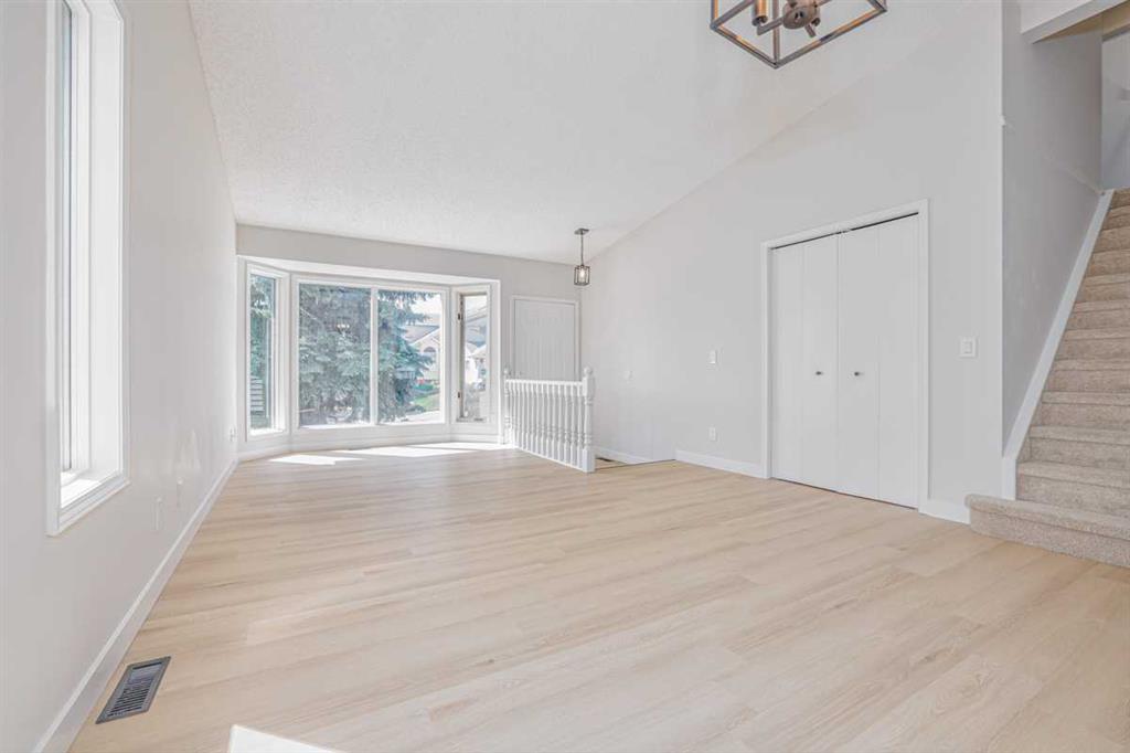 Picture for 208 Macewan Valley Road NW