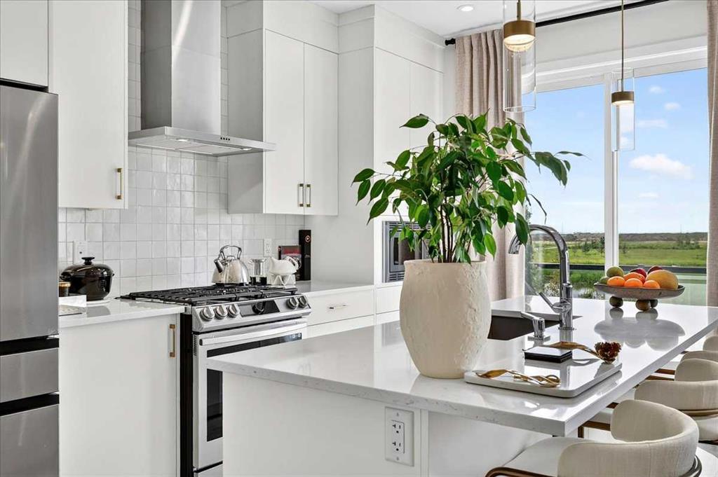 Picture for 90 Savoy Landing SE