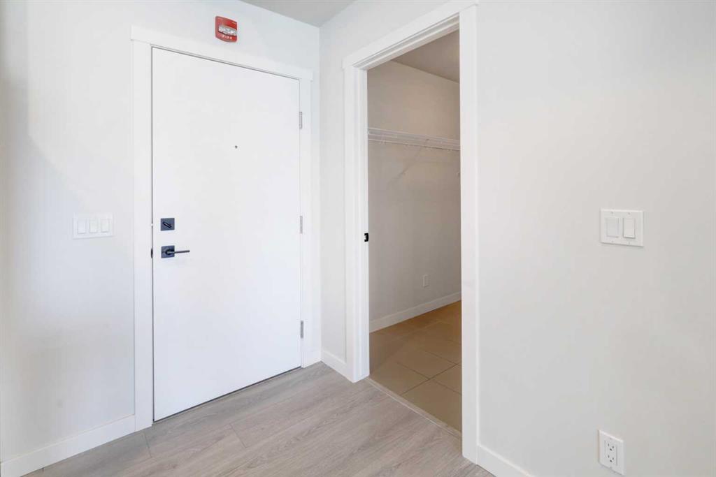 Picture for 110, 214 Sherwood Square NW