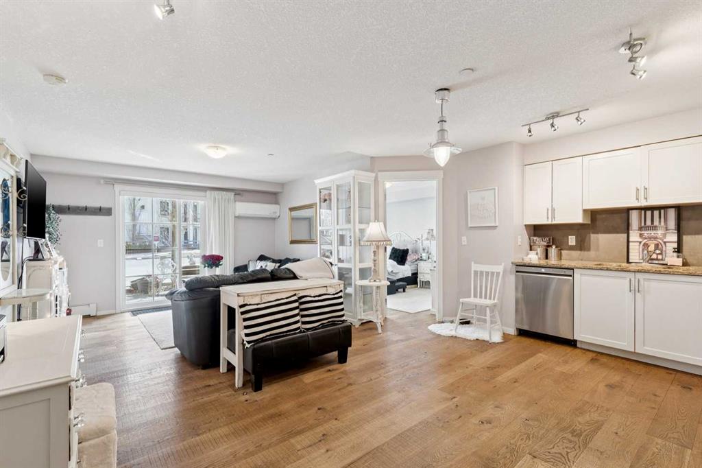 Picture for 3110, 279 Copperpond Common SE