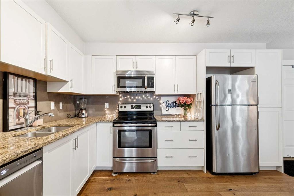 Picture for 3110, 279 Copperpond Common SE