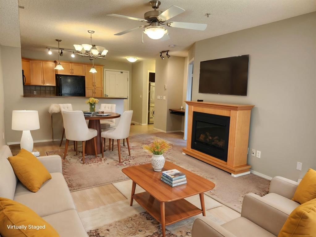 Picture for 201, 390 MARINA Drive 