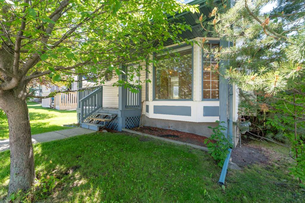 Picture for 14 Easterbrook Place SE
