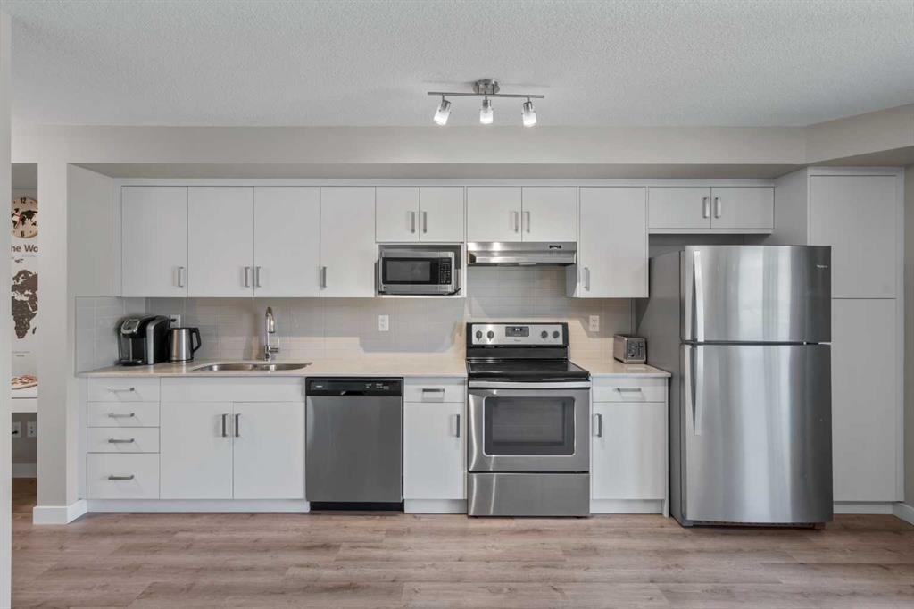 Picture for 203, 110 Auburn Meadows View SE