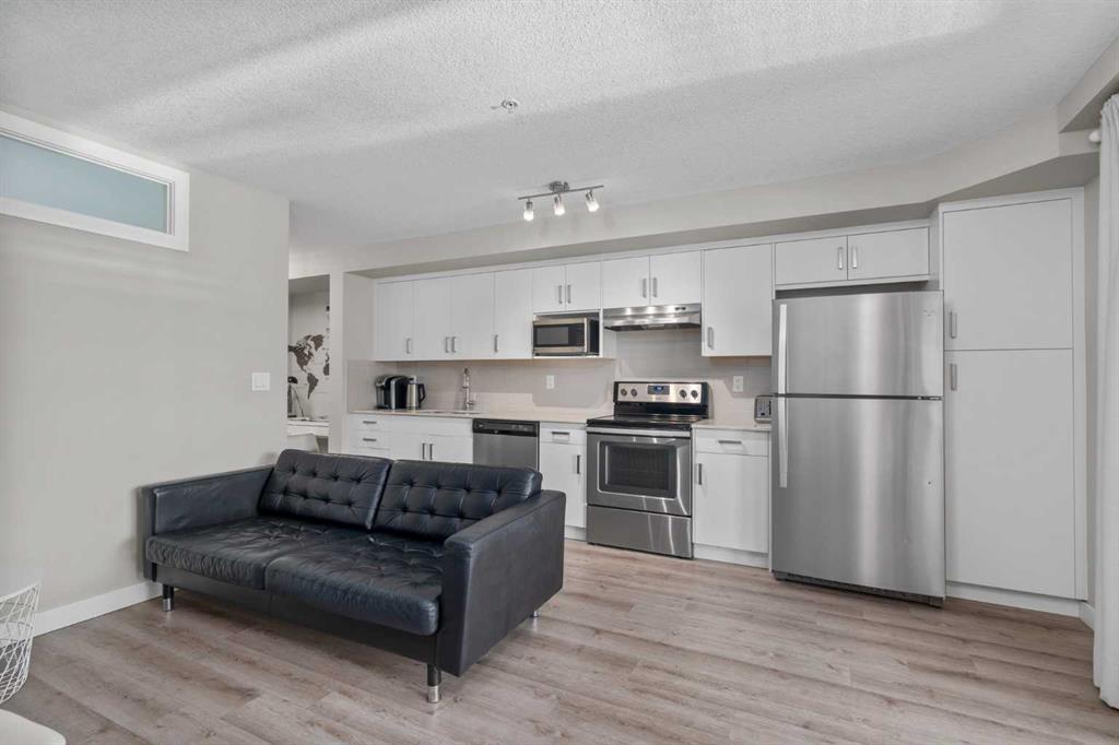 Picture for 203, 110 Auburn Meadows View SE