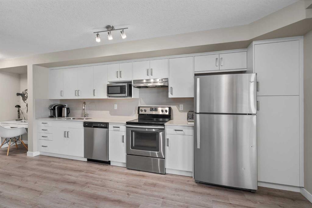 Picture for 203, 110 Auburn Meadows View SE