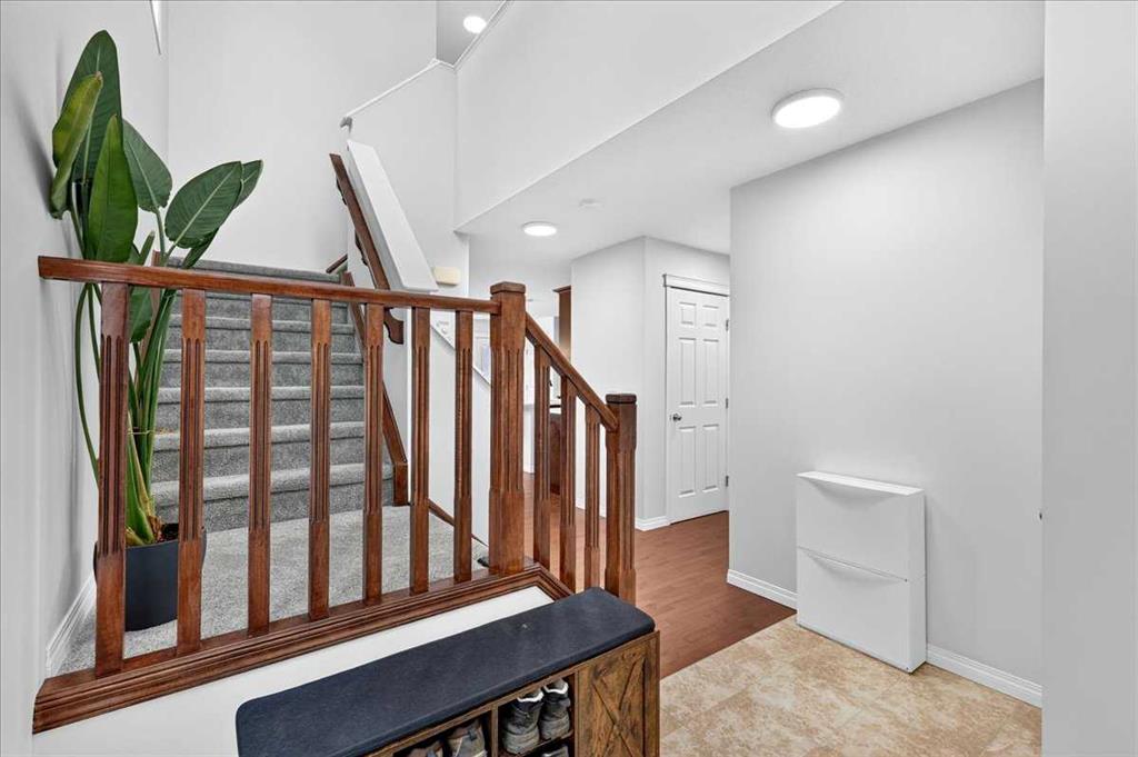 Picture for 333 Bridleridge View SW