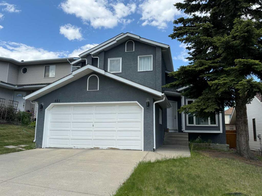 Picture for 651 Macewan Drive NW