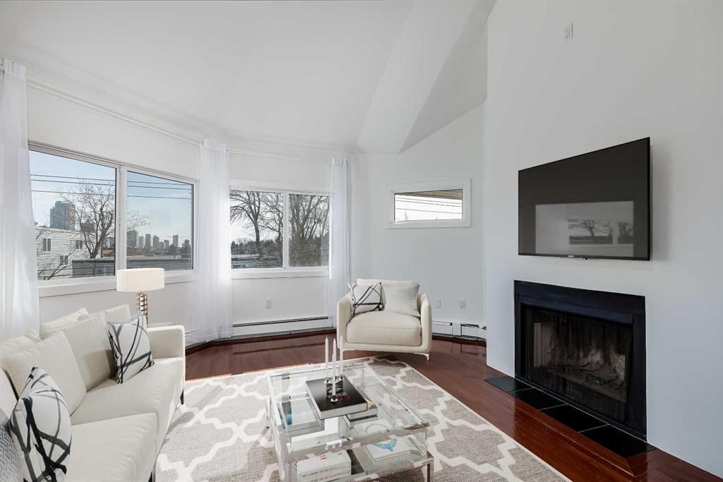 Picture for 302, 2214 14A Street SW
