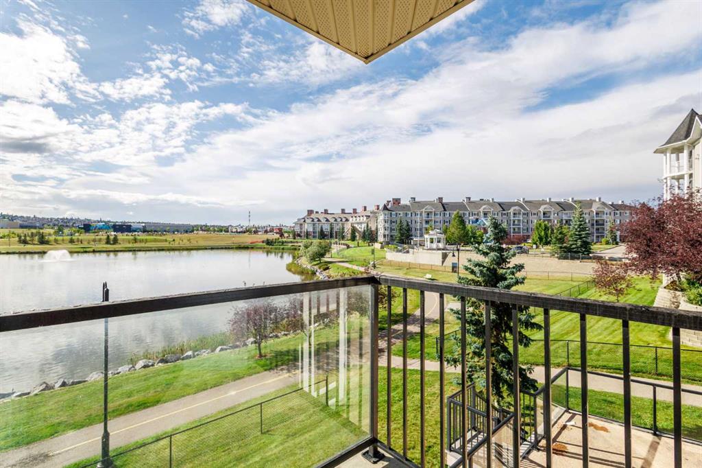 Picture for 207, 108 Country Village Circle NE