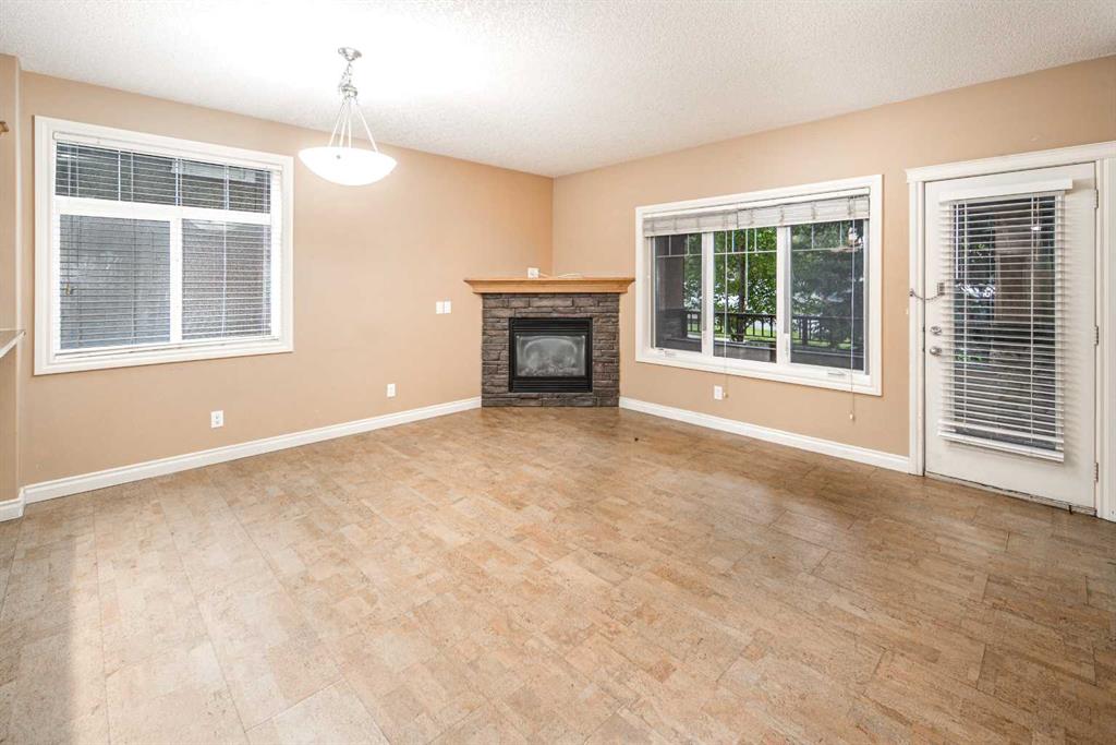 Picture for 102, 110 12 Avenue NE