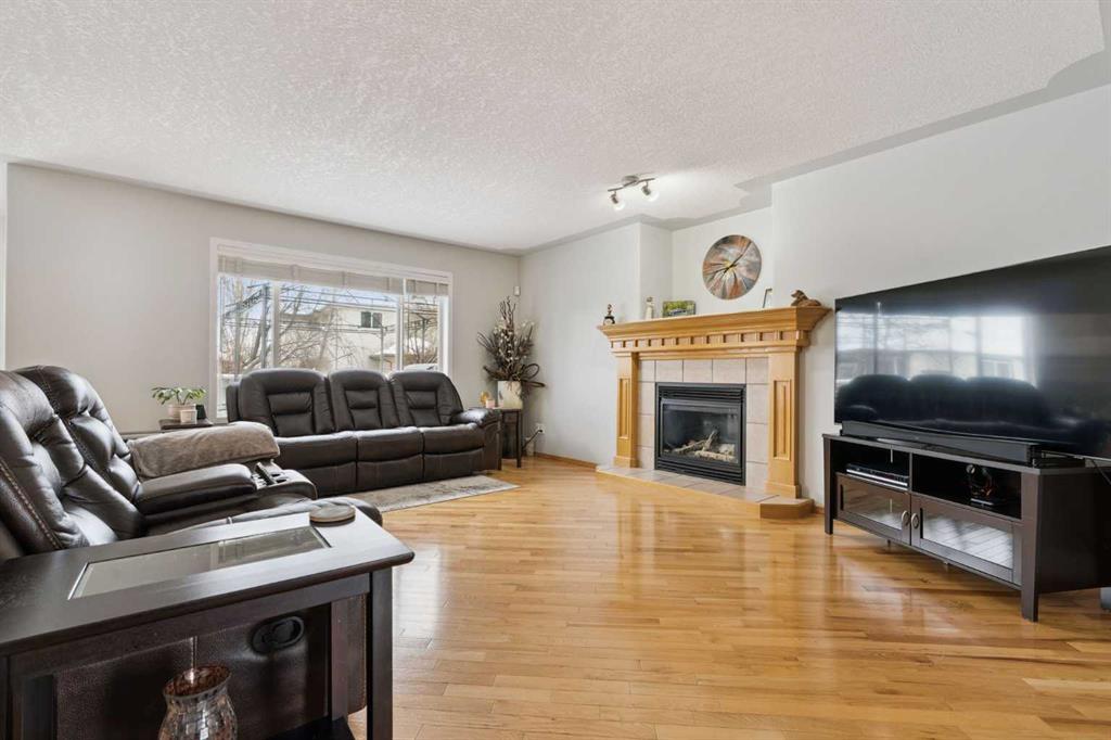 Picture for 115 Cove Crescent 