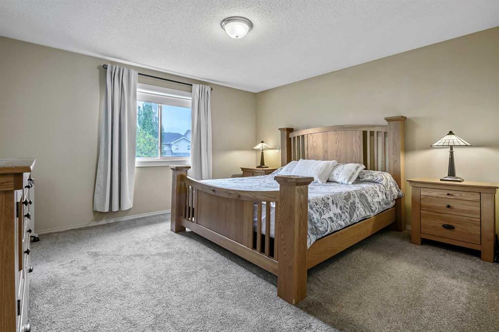 Picture for 87 ELGIN Drive 