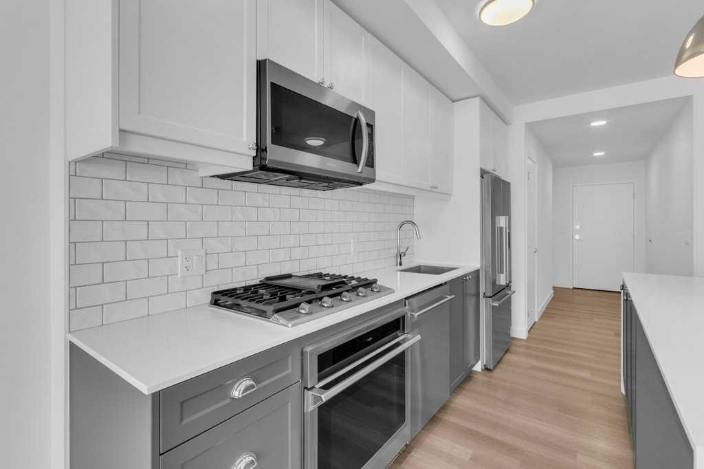 Picture for 308, 327 9A Street NW