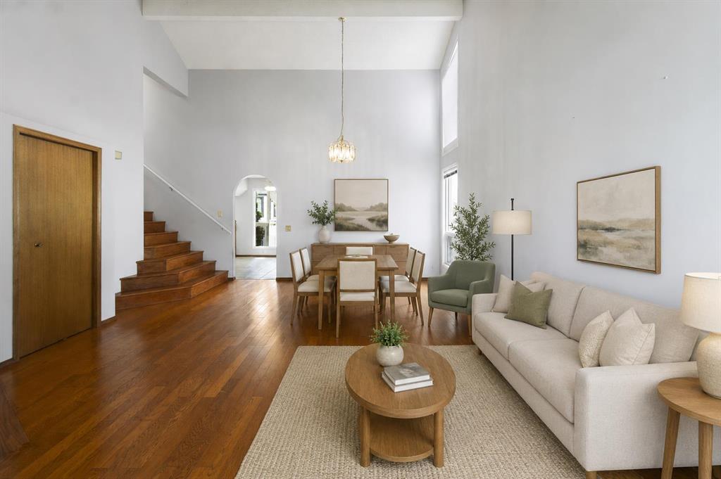 Picture for 32 Del Rio Place NE