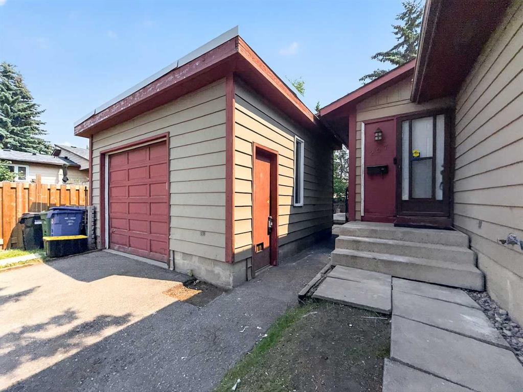 Picture for 207 Deer Ridge Way SE