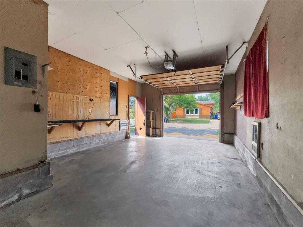 Picture for 207 Deer Ridge Way SE