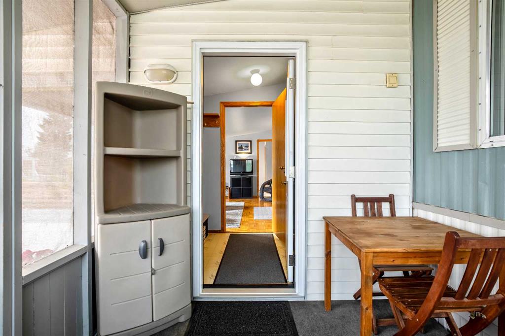 Picture for 215 Homestead Close 