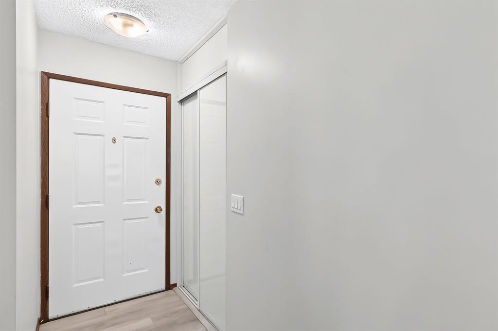 Picture for 947 Maitland Way NE