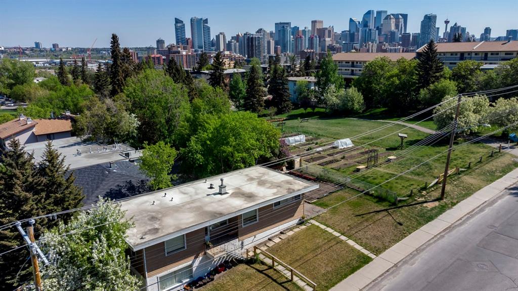 Picture for 1640 23 Avenue SW