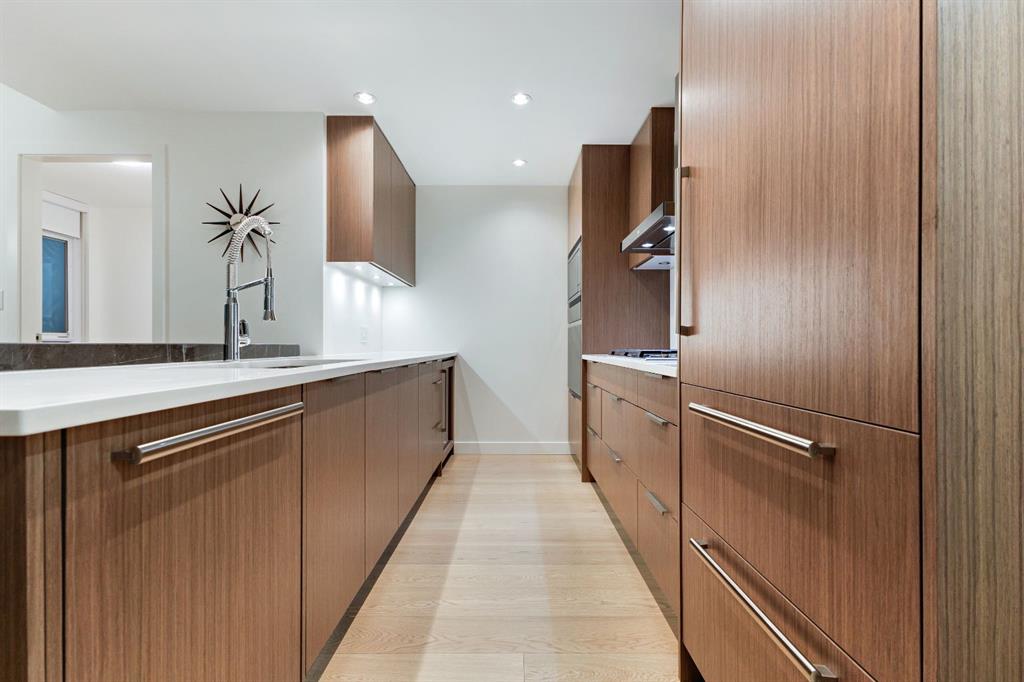 Picture for 104, 128 Waterfront Court SW