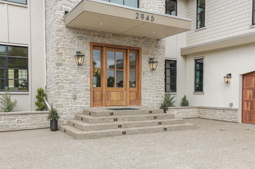 Picture for 2945 Toronto Crescent NW