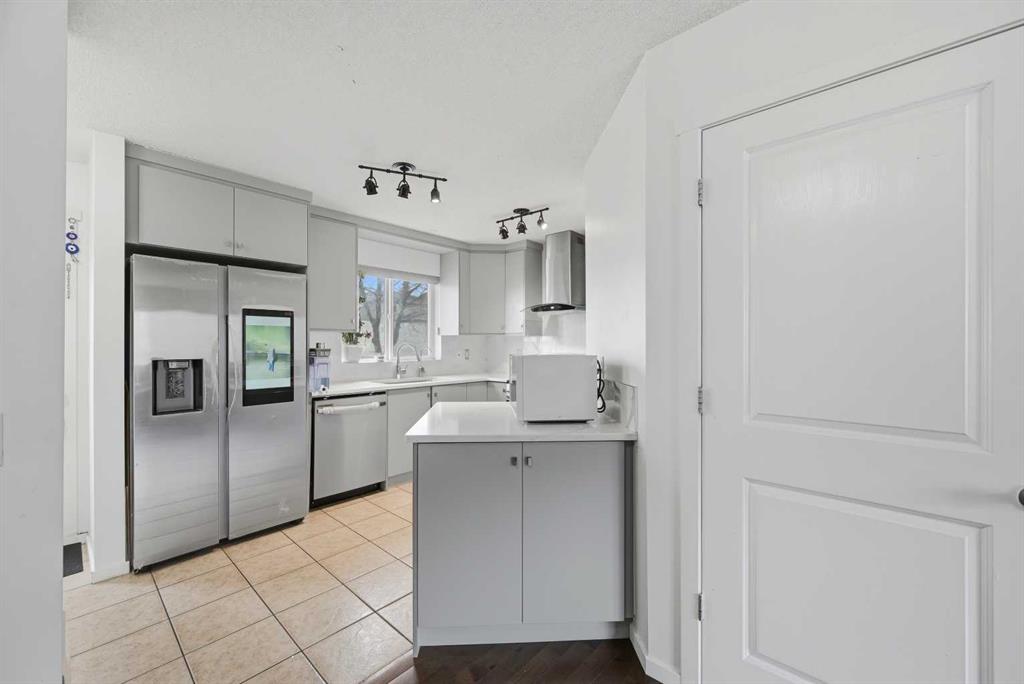 Picture for 98 Panatella Hill NW