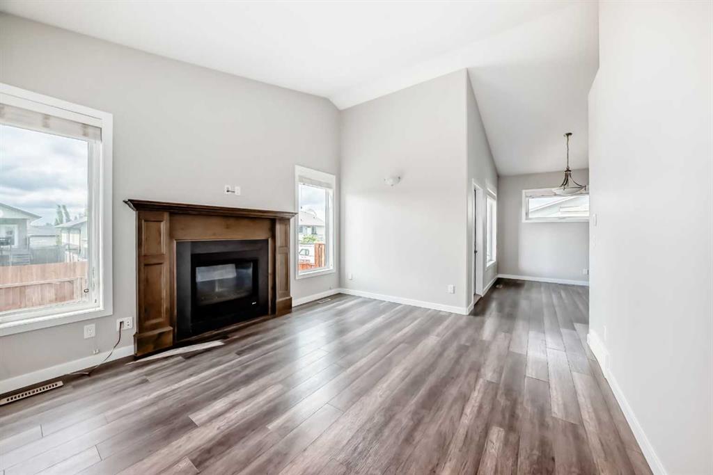Picture for 110 Cedar Square 