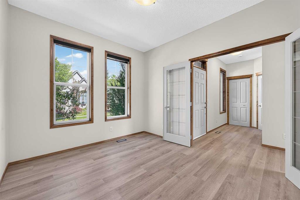Picture for 249 Elgin Manor SE