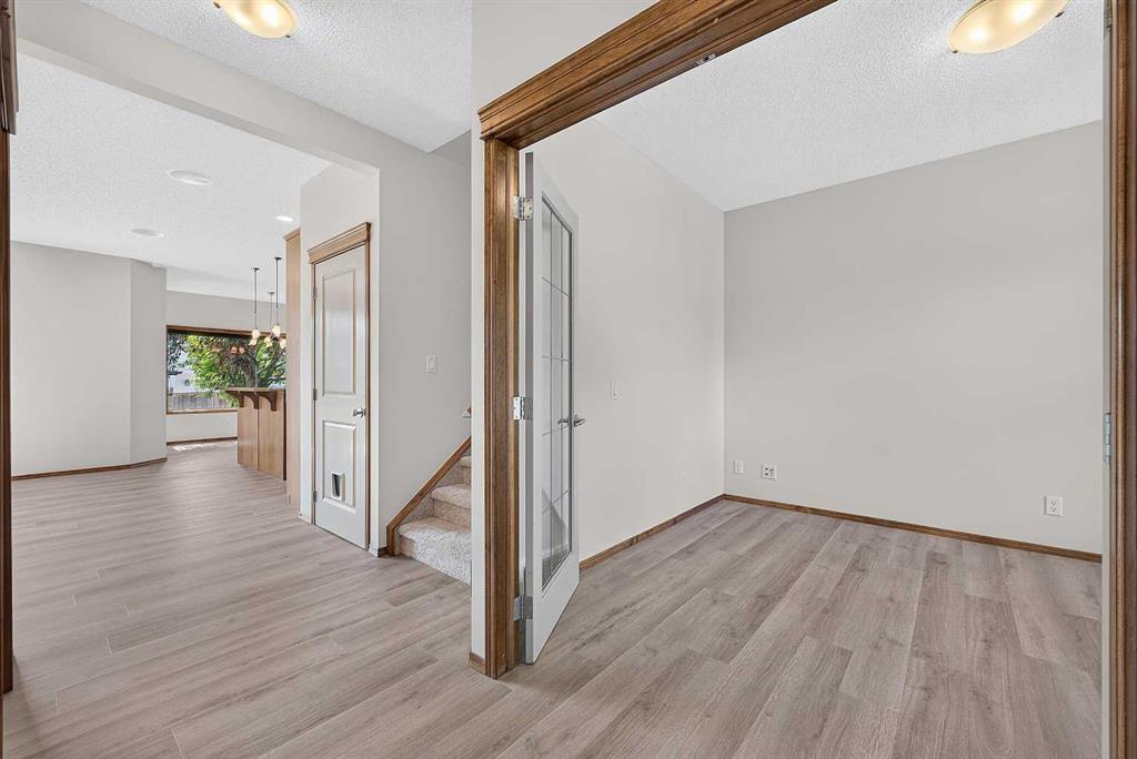 Picture for 249 Elgin Manor SE
