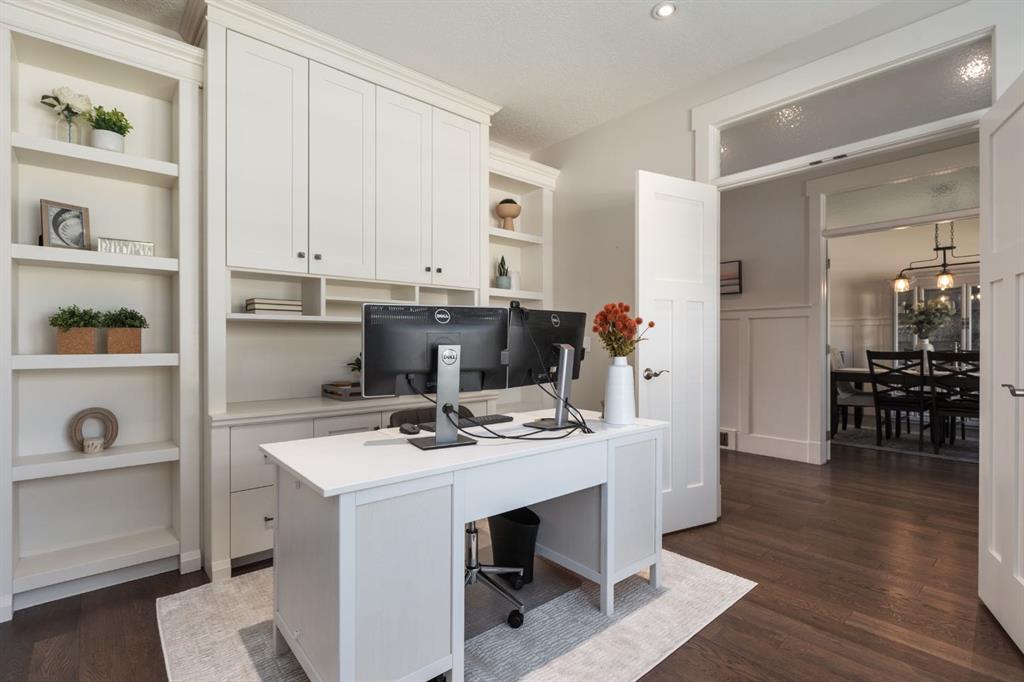 Picture for 313 Centre Avenue SE