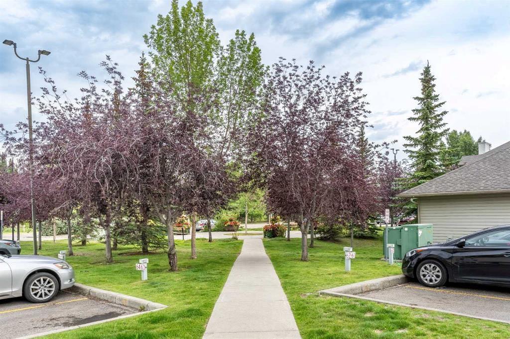 Picture for 216, 2000 Citadel Meadow Point NW