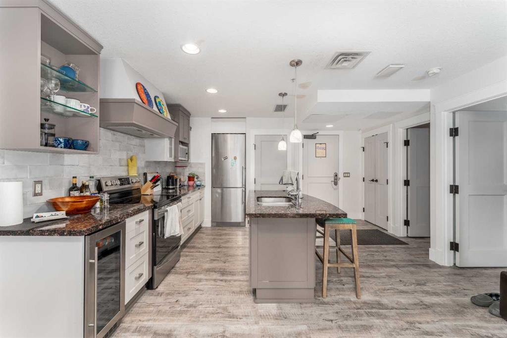 Picture for 213, 173 Kananaskis Way 