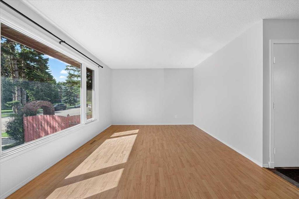 Picture for 1424 11 Avenue SE